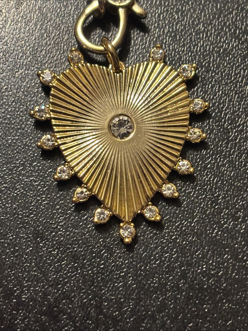 Stella & Dot Stevie Heart Necklace Gold Heart Sunburst Pendant Necklace - Picture 4 of 10